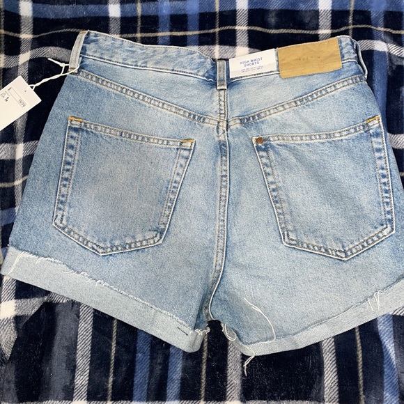 Women’s Jean Shorts - Picture 4 of 4